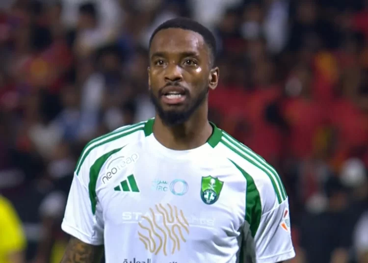 أهلي جدة يلاقي القادسية في نصف نهائي السوبر السعودي