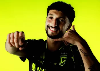 بعد مشاركة أولى باهتة.. وسام أبو علي يشكر الجماهير على الدعم