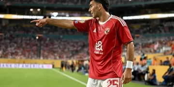 غيابات مؤثرة تضرب الفريقين قبل صدام الأهلي وبيراميدز