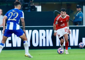 رابطة الأندية تدرس شكوى الأهلي ضد جماهير الزمالك