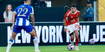 رابطة الأندية تدرس شكوى الأهلي ضد جماهير الزمالك