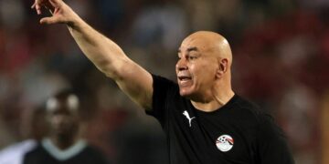 الونش وبيكهام وعبد المجيد ينضمون لمعسكر منتخب مصر لمواجهتي الحسم