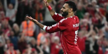 هيمنة تاريخية.. صلاح يجمع 5 جوائز فردية في موسم واحد بالبريميرليج