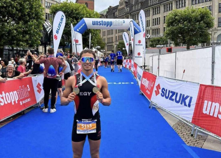 براء عبد الوهاب يتألق عالميًا.. في ترايثلون هامبورج