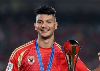 الأهلي يغلق الباب أمام رحيل مدافعه المغربي هذا الصيف