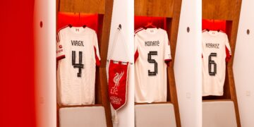 صلاح يقود الهجوم.. ليفربول يعلن تشكيله الرسمي وغياباته أمام كريستال بالاس