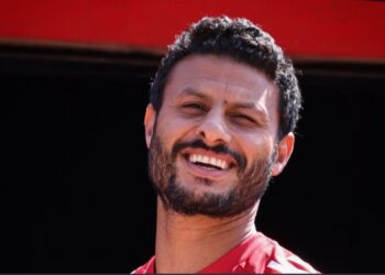 بعد جلوسه بديلاً.. حقيقة طلب محمد الشناوي مغادرة الأهلي