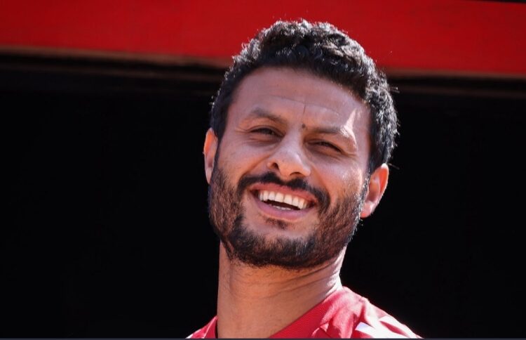 بعد جلوسه بديلاً.. حقيقة طلب محمد الشناوي مغادرة الأهلي