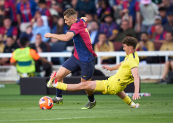 رسميًا.. الاتحاد الإسباني يوافق على إقامة مباراة فياريال وبرشلونة في ميامي