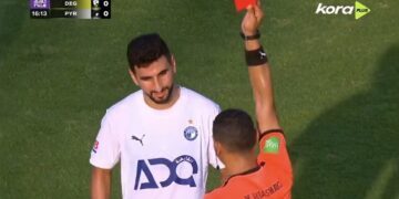 بعد 16 دقيقة فقط.. وليد الكرتي يسجل أول حالة طرد في الدوري المصري