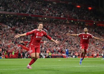 إيكيتيكي يفتتح.. وصلاح يختتم رباعية ليفربول في شباك بورنموث