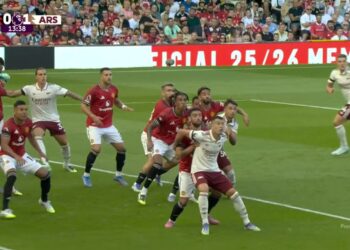 أرسنال يحقق بداية مثالية ويهزم مانشستر يونايتد في البريميرليج