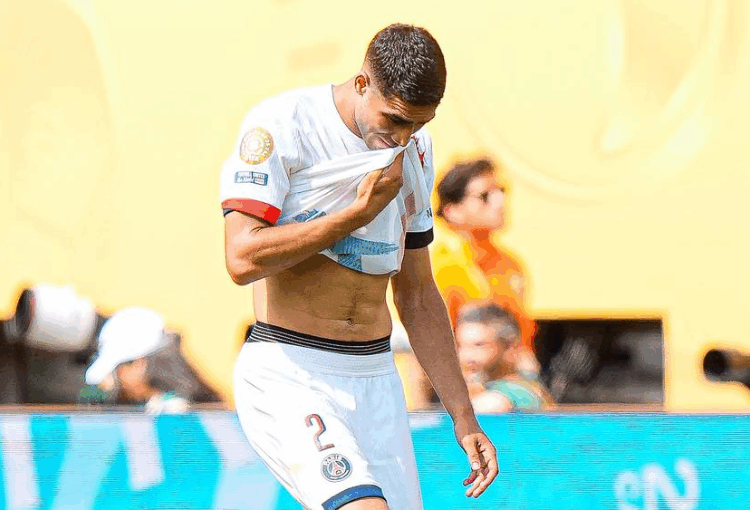 حكيمي يغيب عن حفل الكرة الذهبية بسبب مشاركته في كلاسيكو باريس ومارسيليا