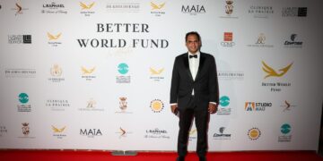 قصة أنور الكموني لاعب التنس المصري وحملة مانحي الأمل في مهرجان فينيسيا