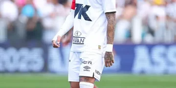 أنشيلوتي يستبعد نيمار ويشعل الجدل حول مستقبله الدولي