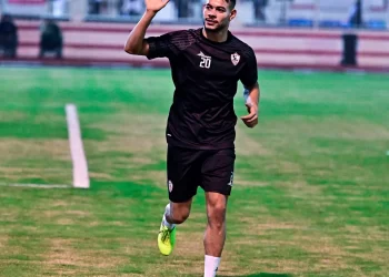 فيريرا يعيد دونجا إلى وسط الزمالك أمام المصري.. واللاعب يظهر بجاهزية كاملة