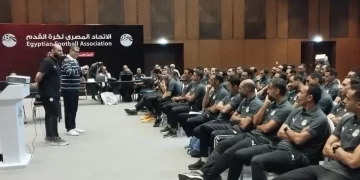 أوسكار رويز يجتمع بحكام دوري نايل وVAR قبل الجولة السادسة