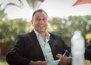 مجلس الأهلي يتمسك بالخطيب ويطالب باستمراره رغم إعلان الاعتذار