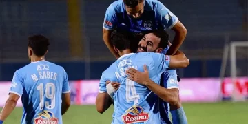 الفيفا يعلن طاقم تحكيم عربي لمواجهة بيراميدز وأوكلاند