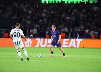 تأجيل قمة باريس ومارسيليا يربك جدول الدوري الفرنسي ويشعل الجدل التنظيمي