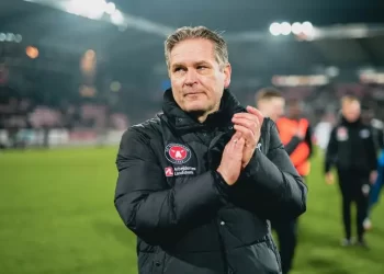 الأهلي يغلق باب التفاوض… توماسبيرج يوقع لبوجون حتى 2028 بعد مفاوضات خاطفة