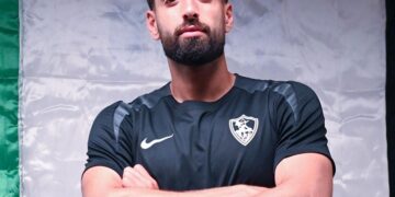 إصابة عدي الدباغ تبعده عن معسكر فلسطين