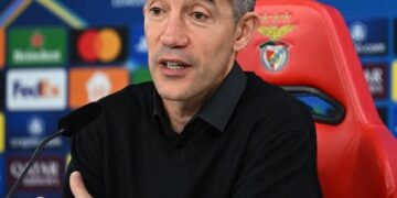 مدرب بنفيكا يوافق علي تدريب الأهلي