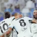 إصابة عضلية تبعد بنزيما عن تدريبات الاتحاد