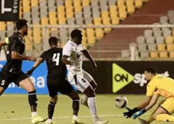 بتروجت يخطف نقطة ثمينة من غزل المحلة رغم الطرد السريع