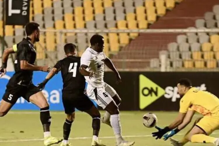 بتروجت يخطف نقطة ثمينة من غزل المحلة رغم الطرد السريع