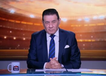 مدحت شلبي يفتح النار على تصريحات الخطيب الصحية ويشكك في ملف ترشحه لرئاسة الأهلي