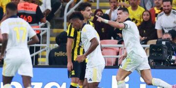 النصر يحسم كلاسيكو الاتحاد بثنائية ماني ورونالدو ويتصدر دوري روشن