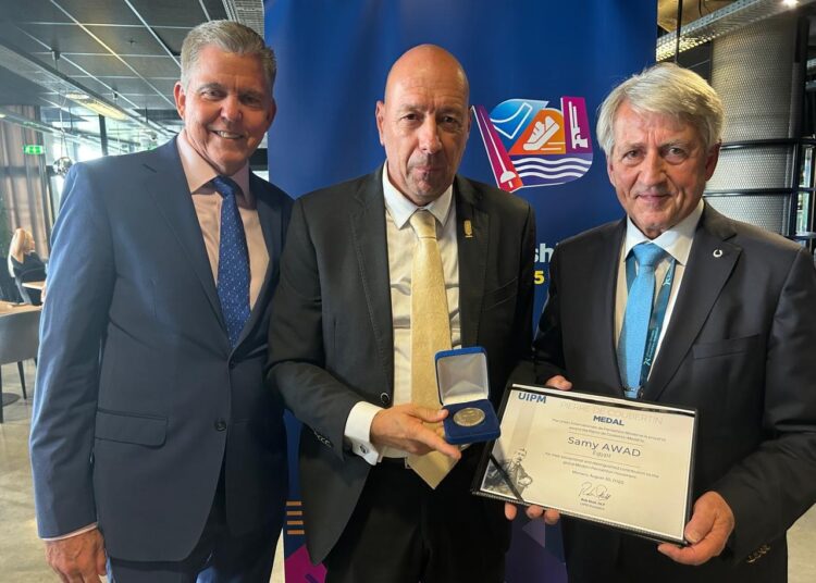 بحضور أمير موناكو.. العريان يتسلم جائزتي الجندي وعوض سامي