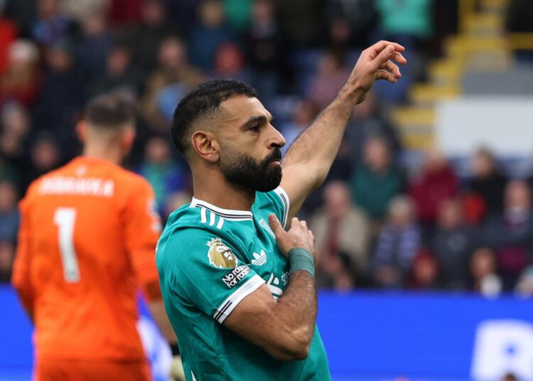 صلاح يسجل في الوقت القاتل ويمنح ليفربول الصدارة أمام بيرنلي