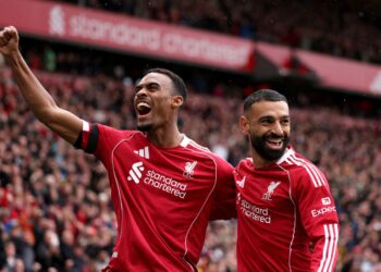 ليفربول يفرض سيطرته الكاملة على مجريات الشوط الأول أمام إيفرتون