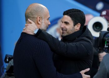 تشكيل الفريقين.. كل ما تحتاج معرفته عن قمة أرسنال ومانشستر سيتي الليلة في الدوري الإنجليزي