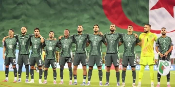 محرز وبلايلي يقودان قائمة الجزائر.. ومحاربو الصحراء على بعد فوز من المونديال