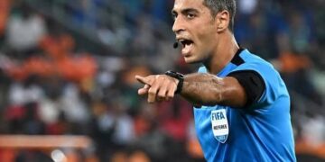 رسميًا.. أمين عمر حكمًا لمباراة الأهلي وكهرباء الإسماعيلية في الدوري