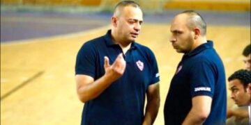 خلافات شخصية تعطل عودة أيمن صلاح إلى يد الزمالك