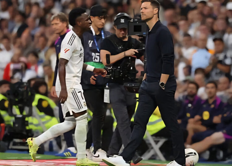 تحليل مباراة الكلاسيكو .. ريال مدريد يتوج بـ “كلاسيكو مثالي” ويبتعد في الصدارة
