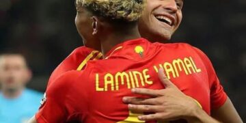 لامين يامال يتجنب فخ بيدري ويتخذ القرار الصحيح