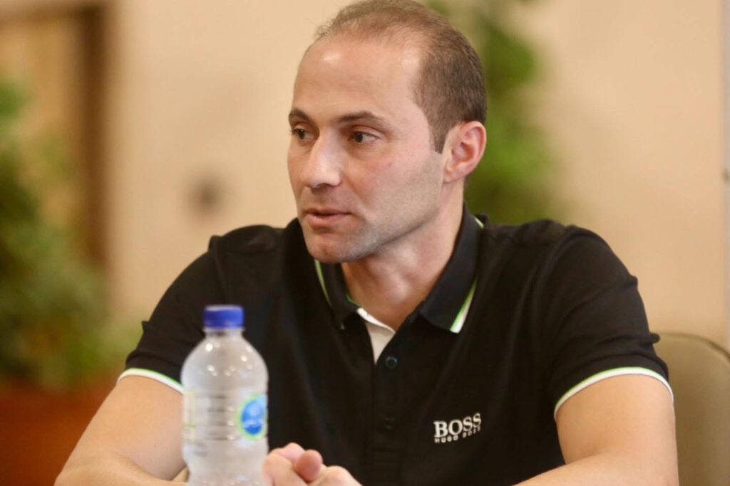 أحمد شوقي غريب