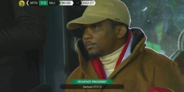 جماهير الكاميرون تطالب بإقالة صامويل إيتو