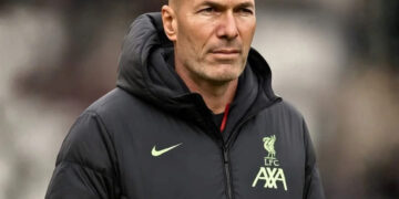 مفاجأة مدويّة في ليفربول