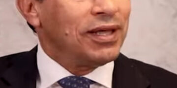 وزير الشباب والرياضة يكشف لأول مرة: “أنا من أجريت دراسة لاختيار حسن شحاتة مدربًا لمنتخب مصر”