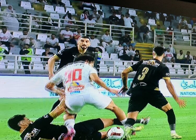 إصابة محمود مرعي والبديل علي جبر في قمة الزمالك وبيراميدز