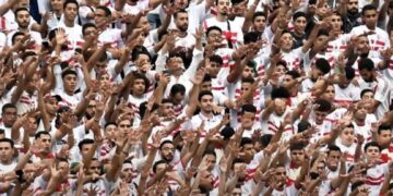 جماهير الزمالك تُطلق هتافات مسيئة ضد الأهلي وزيزو|اعرف السبب