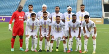 أبها يتشبّث بالصدارة.. والعلا يواصل تميّزه الدفاعي في الجولة العاشرة