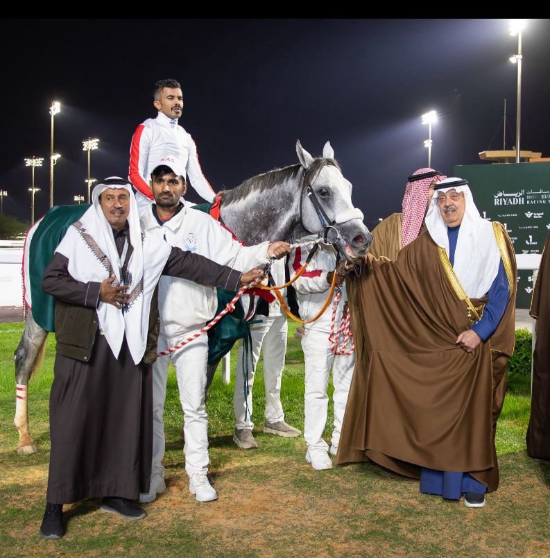 الأمير متعب مع المهر من شان وكاس الامام محمد بن سعود