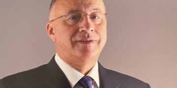 عاصم سليمان: الرئيس السيسي يقود الاقتصاد المصري إلى عصر جديد من النمو والتمكين الوطني